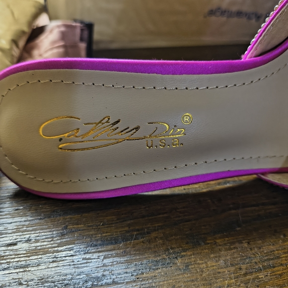 Elegant Pink Rhinestone Women's Heels - Picture 3 of 5